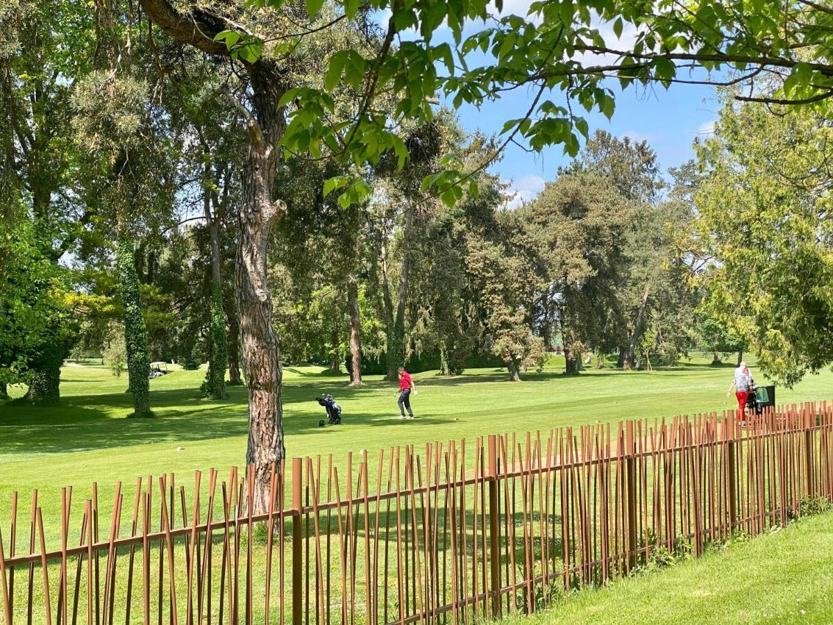 Charmant F1 Avec Terrasse Et Vue Sur Jardin Arbore - Fraicheur Naturelle Du Rez De Jardin - Parking Bellerive-sur-Allier Buitenkant foto
